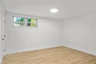 880 St Charles Ave NE, Atlanta, GA 30306 - Photo 11