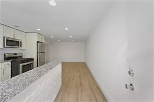 880 St Charles Ave NE, Atlanta, GA 30306 - Photo 3