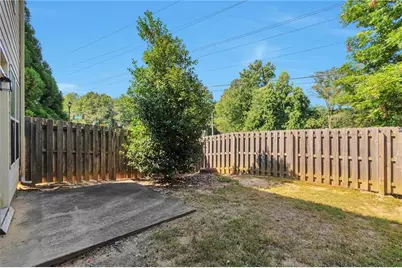 566 Jody Place, Lilburn, GA 30047 - Photo 7