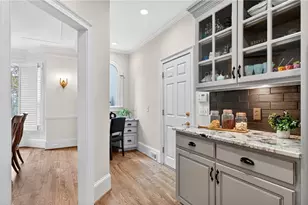 10640 N Edgewater Pl, Johns Creek, GA 30097 - Photo 13