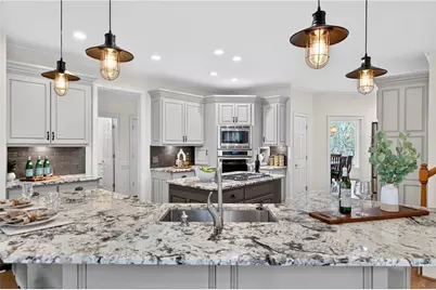 10640 N Edgewater Place, Johns Creek, GA 30097 - Photo 15