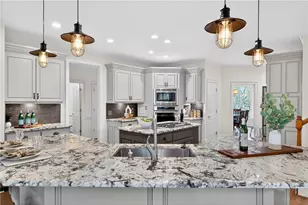 10640 N Edgewater Pl, Johns Creek, GA 30097 - Photo 15