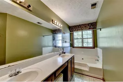 2154 Crystal Lake Drive, Lawrenceville, GA 30044 - Photo 45