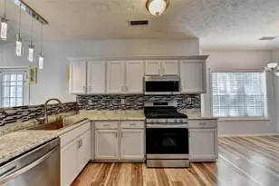 2154 Crystal Lake Dr, Lawrenceville, GA 30044 - Photo 23