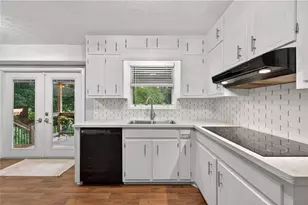 4914 Waterport Way, Peachtree Corners, GA 30096 - Photo 9