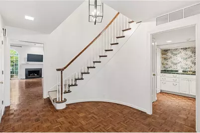 10 Mooregate Square #10, Atlanta, GA 30327 - Photo 3