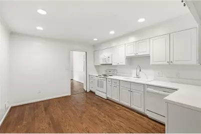 10 Mooregate Square #10, Atlanta, GA 30327 - Photo 15