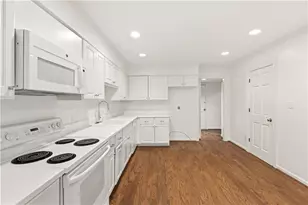 10 Mooregate Square, Atlanta, GA 30327 - Photo 13