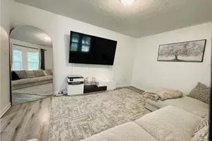 9006 Gatewood Dr, Jonesboro, GA 30238 - Photo 13