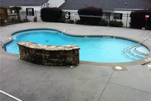1581 Stone Gate Ln SE, Atlanta, GA 30317 - Photo 5