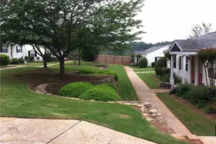 1581 Stone Gate Ln SE, Atlanta, GA 30317 - Photo 11