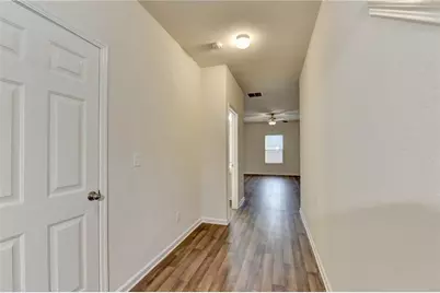 811 Independence Avenue, Pendergrass, GA 30567 - Photo 7