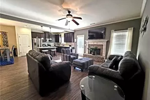 9025 Holder Rd, Locust Grove, GA 30248 - Photo 7