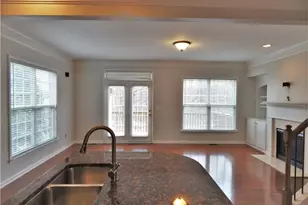10829 Yorkwood St, Duluth, GA 30097 - Photo 17