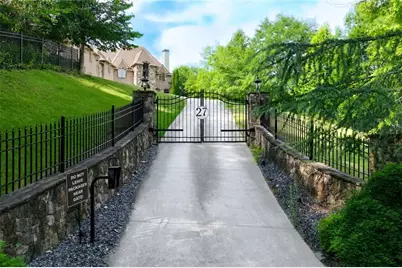 453 Londonberry Road, Sandy Springs, GA 30327 - Photo 49