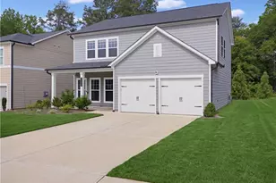 2048 Boxwood Cir, Conyers, GA 30094 - Photo 3