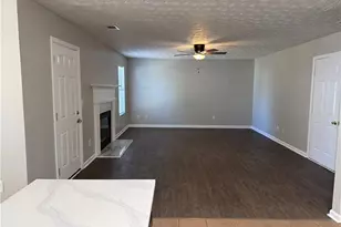6424 Castle Ct Way, Lithonia, GA 30058 - Photo 15