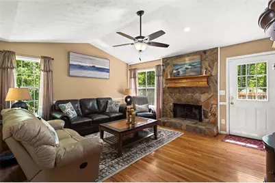 5310 Redfield Way, Flowery Branch, GA 30542 - Photo 17