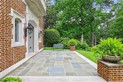 369 Pine Tree Drive NE, Atlanta, GA 30305 - Photo 7