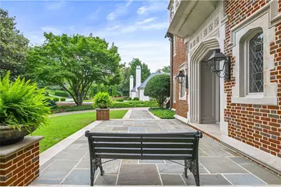 369 Pine Tree Drive NE, Atlanta, GA 30305 - Photo 9