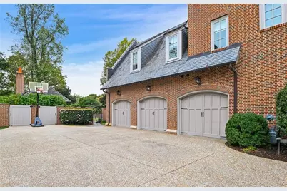 369 Pine Tree Drive NE, Atlanta, GA 30305 - Photo 5