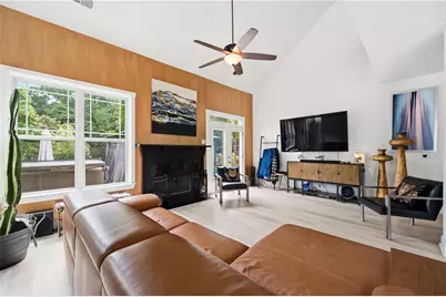 2087 Hatteras Way NW, Atlanta, GA 30318 - Photo 5