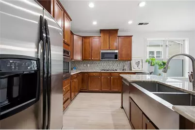 2087 Hatteras Way NW, Atlanta, GA 30318 - Photo 17