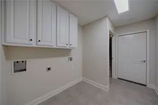 220 Orchards Cir, Woodstock, GA 30188 - Photo 29