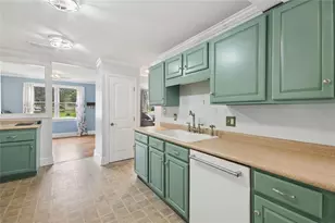 975 South Ave, Forest Park, GA 30297 - Photo 17