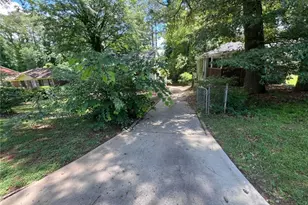 2096 Dellwood Pl, Decatur, GA 30032 - Photo 1