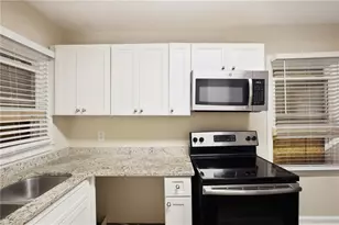 1877 Selwyn Dr, Decatur, GA 30035 - Photo 7