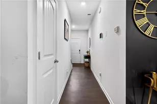 5705 Union Pointe Dr, Union City, GA 30291 - Photo 5