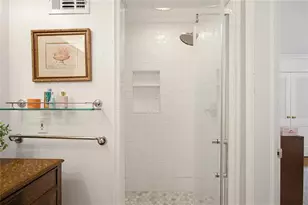 6651 Castleton Dr, Atlanta, GA 30328 - Photo 19