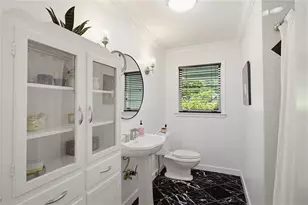 6651 Castleton Dr, Atlanta, GA 30328 - Photo 23