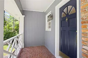 6651 Castleton Dr, Atlanta, GA 30328 - Photo 3