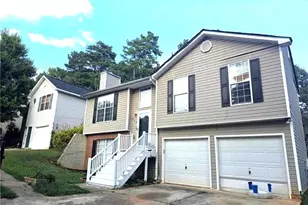 828 Tradd Ct, Stone Mountain, GA 30087 - Photo 1
