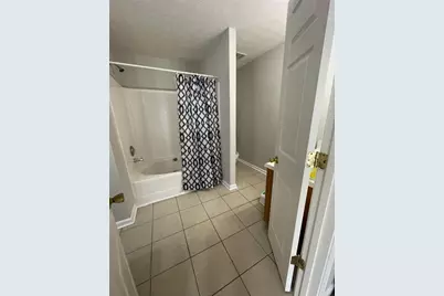 828 Tradd Court, Stone Mountain, GA 30087 - Photo 11