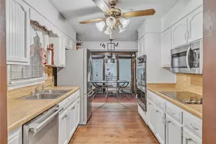 6238 Forrest Ave, Union City, GA 30291 - Photo 11