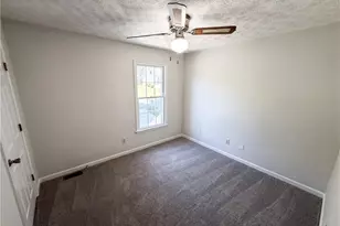 3565 Manchester Dr, Lawrenceville, GA 30044 - Photo 19