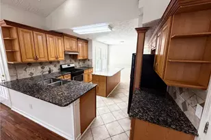3565 Manchester Dr, Lawrenceville, GA 30044 - Photo 13