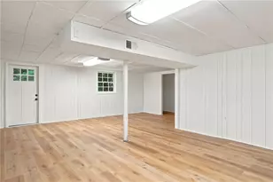 1784 W Elmwood Dr, Acworth, GA 30102 - Photo 29