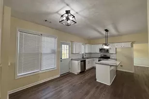 3819 Wheaton Ct, Snellville, GA 30039 - Photo 13