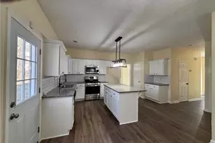 3819 Wheaton Ct, Snellville, GA 30039 - Photo 11