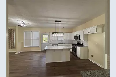 3819 Wheaton Court, Snellville, GA 30039 - Photo 9