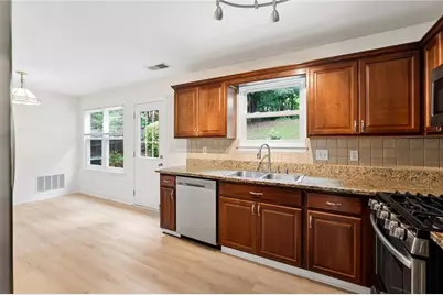 559 Rivulett Court, Lawrenceville, GA 30043 - Photo 11