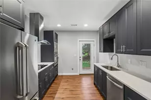 555 Glenaire Walk SE, Atlanta, GA 30316 - Photo 33