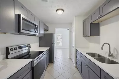 1324 Hollenbeck Lane, Riverdale, GA 30296 - Photo 9
