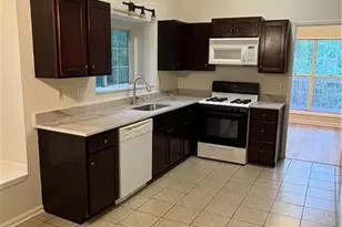 183 Colemans Bluff Dr, Woodstock, GA 30188 - Photo 11
