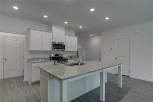 802 Edwin Ln, Sugar Hill, GA 30518 - Photo 7
