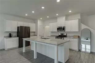 802 Edwin Ln, Sugar Hill, GA 30518 - Photo 5